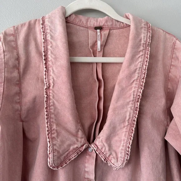 Free People Charlie Denim Button Down with Pearl Snap- Pink Denim - Picture 4 of 10